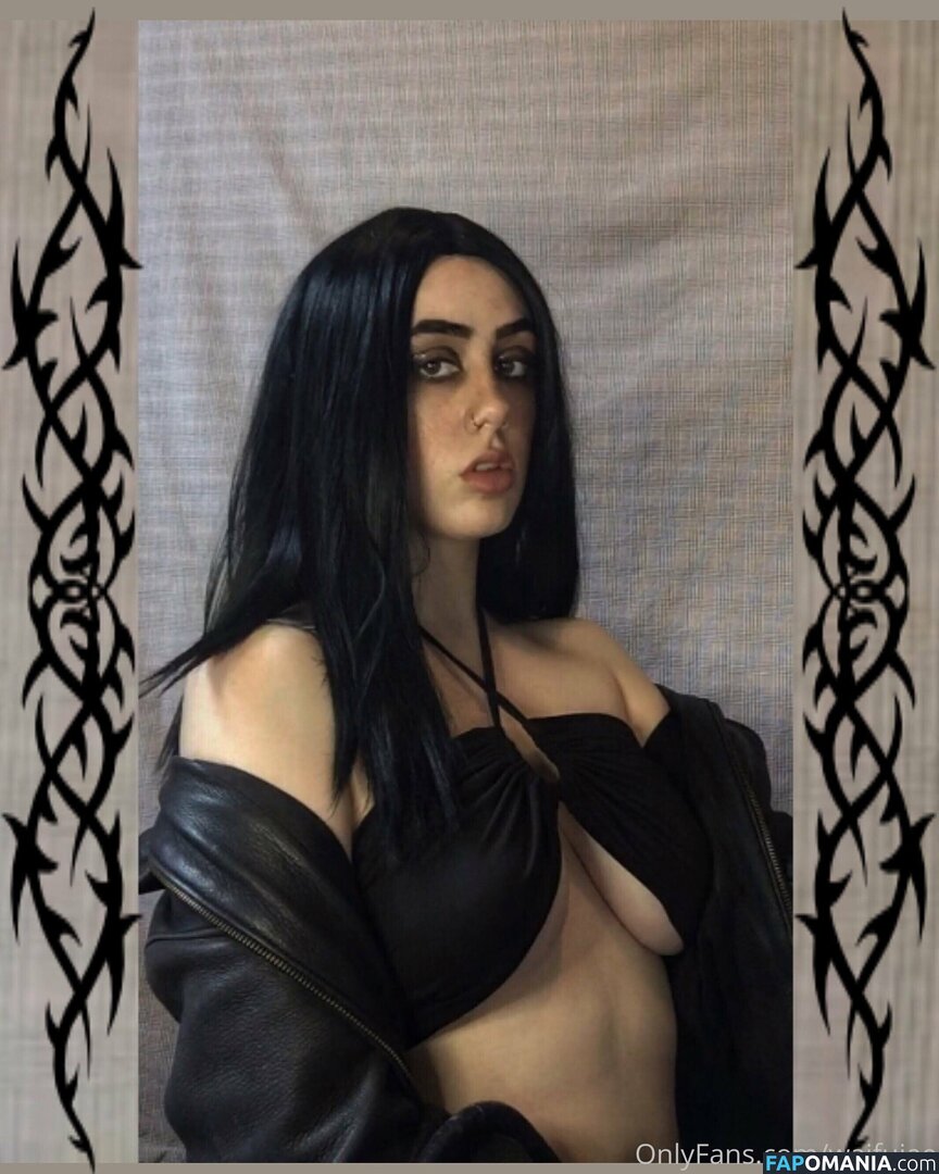 aliyahssmbrows / divinityvaeh Meztelen OnlyFans  Kikerült fotó #1