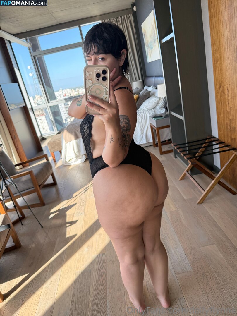 Dolly Flynne / dollyflynne Meztelen OnlyFans  Kikerült fotó #2