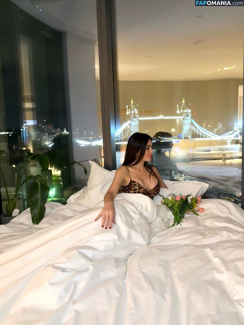 Dominique Hourani / DominiqueHorani / dominiquehourani / https: Meztelen OnlyFans  Kikerült fotó #1