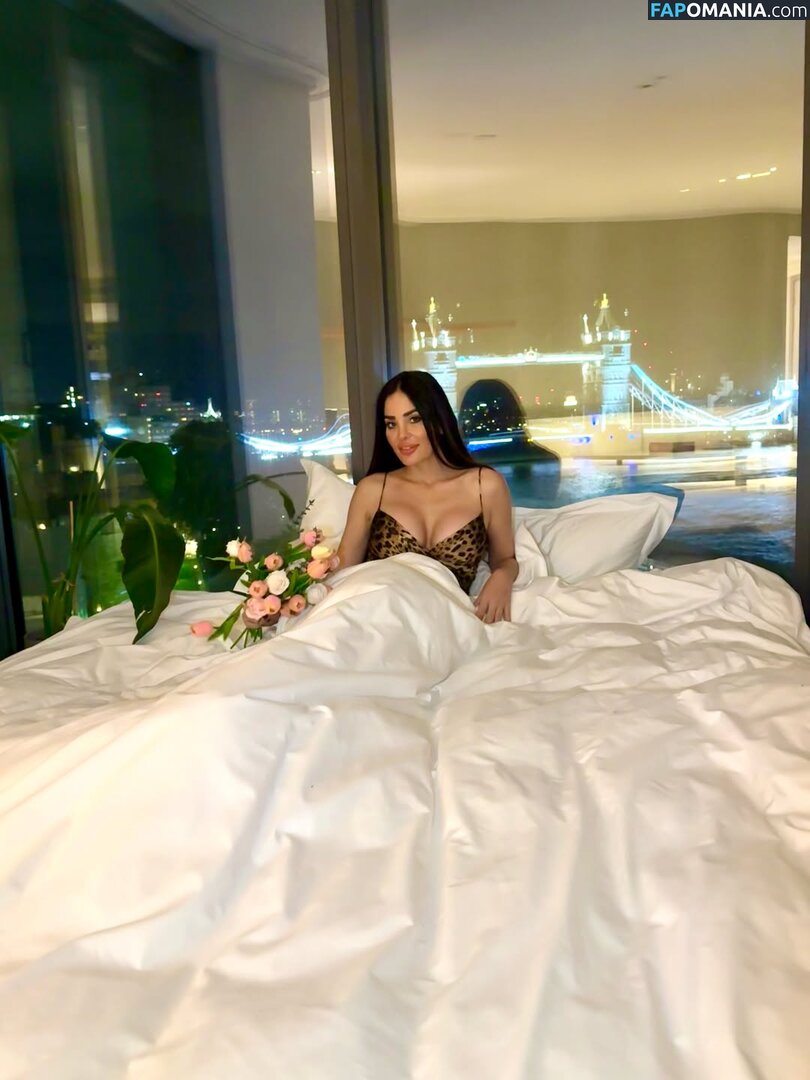 Dominique Hourani / DominiqueHorani / dominiquehourani / https: Meztelen OnlyFans  Kikerült fotó #4