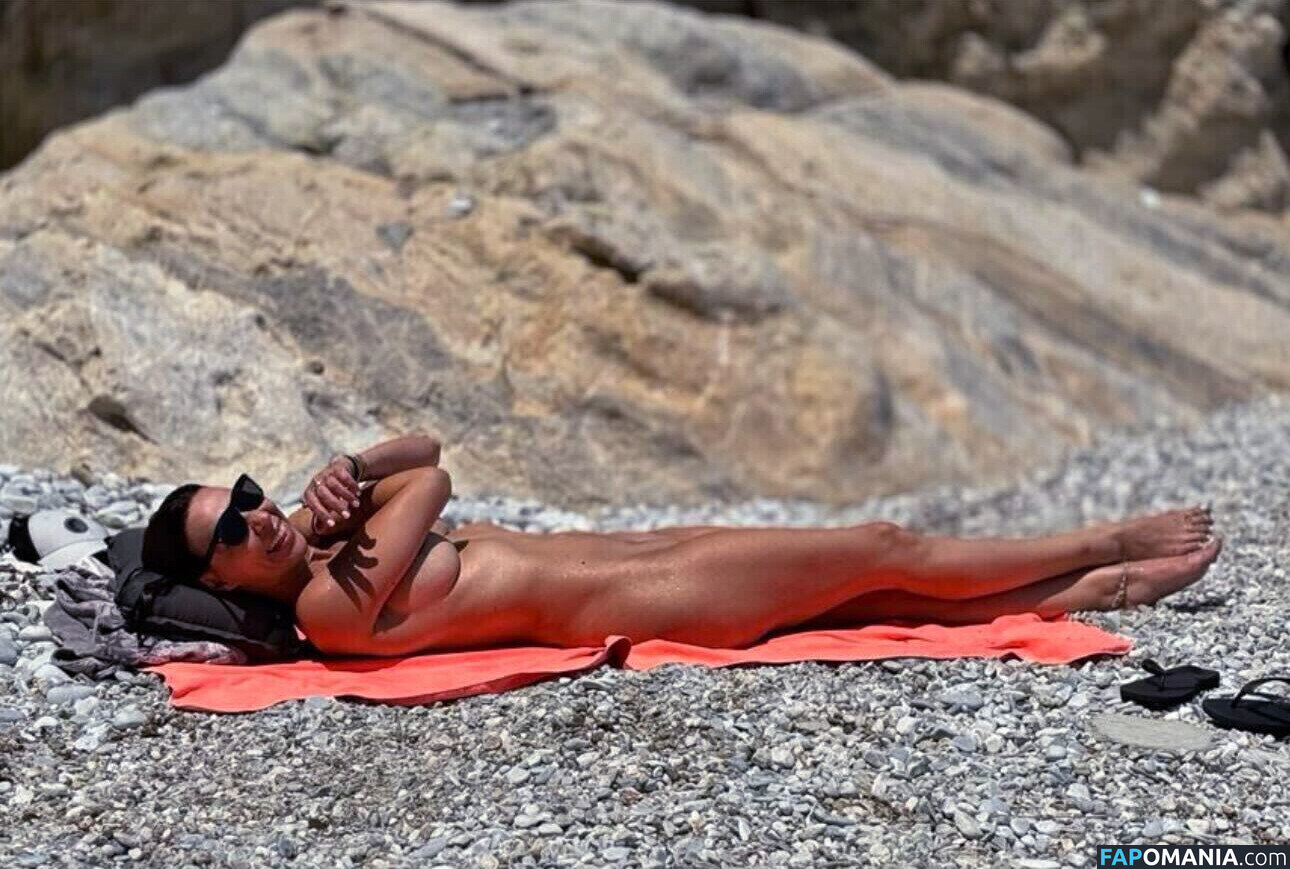 Dora Chrysikou / dorachrysikou Meztelen OnlyFans  Kikerült fotó #3