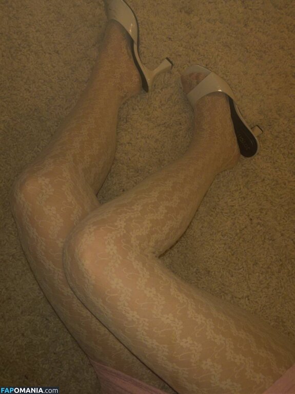 dpuw_ / maybe_pretty_ / zoya_maybe_pretty Meztelen OnlyFans  Kikerült fotó #1