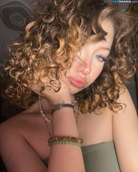 dpuw_ / maybe_pretty_ / zoya_maybe_pretty Meztelen OnlyFans  Kikerült fotó #5