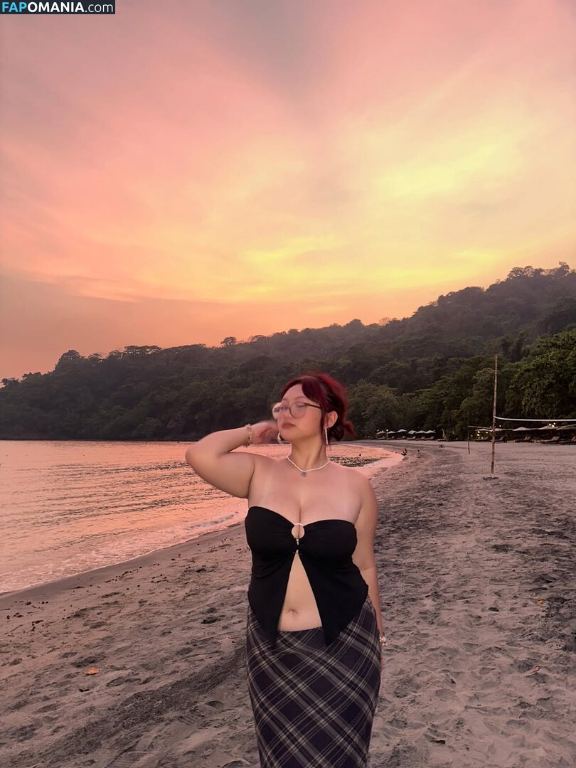 dvmyuna / dvna___dvna Meztelen OnlyFans  Kikerült fotó #1