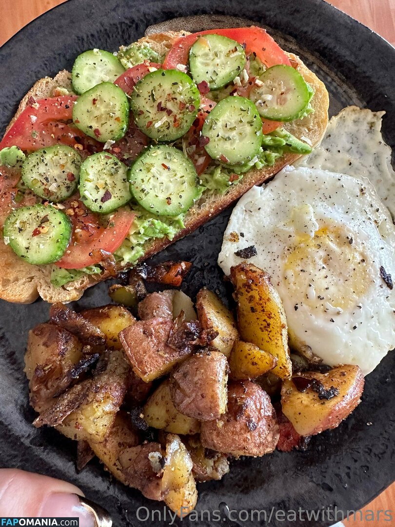 eatwithmars / eatwithmars_ Meztelen OnlyFans  Kikerült fotó #62