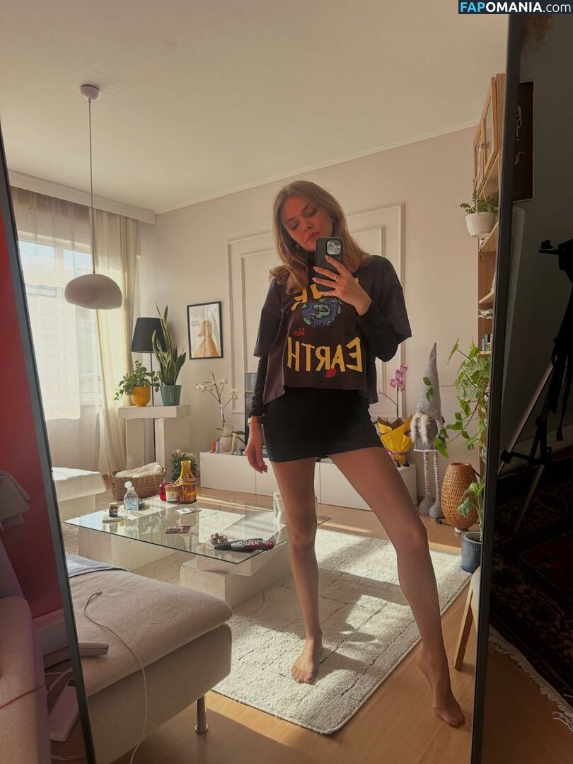 1ecemkaravus / Ecem Karavus / ecmkrvs / https: Meztelen OnlyFans  Kikerült fotó #16