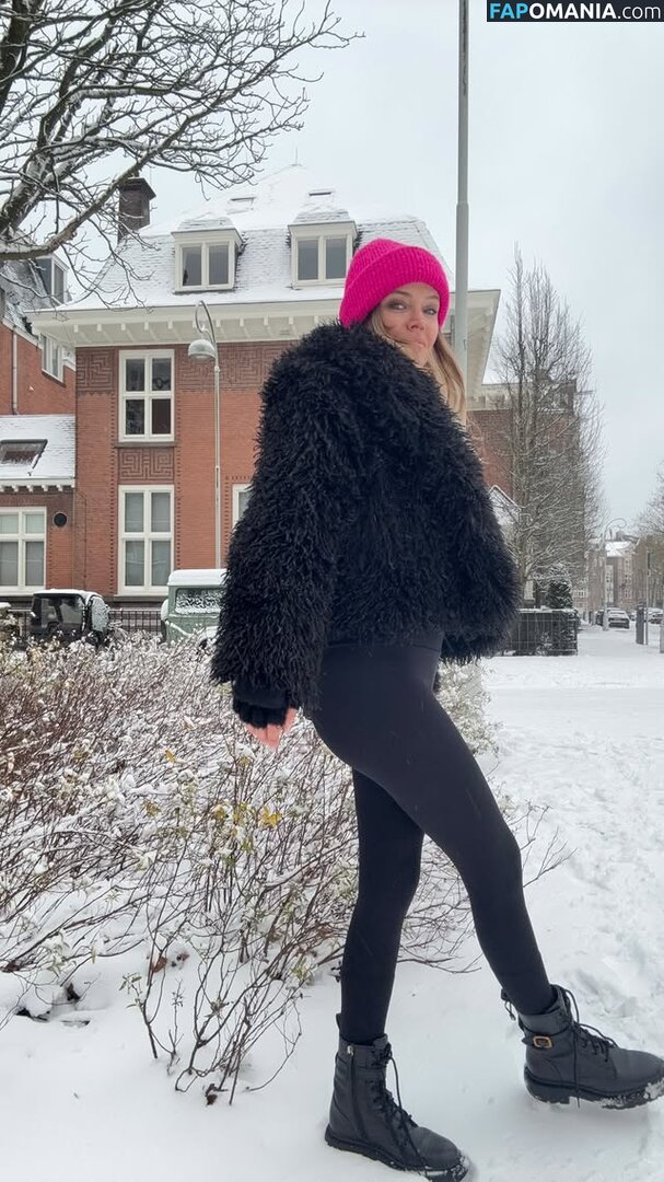 1ecemkaravus / Ecem Karavus / ecmkrvs / https: Meztelen OnlyFans  Kikerült fotó #21