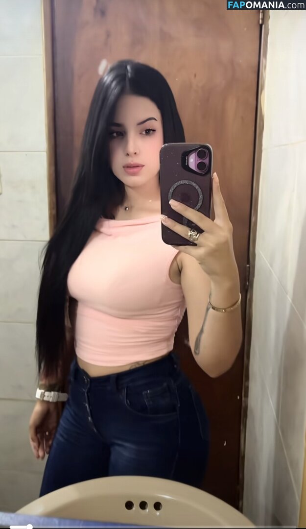 Edvcf16 / charlottegonzalez_02 Meztelen OnlyFans  Kikerült fotó #1