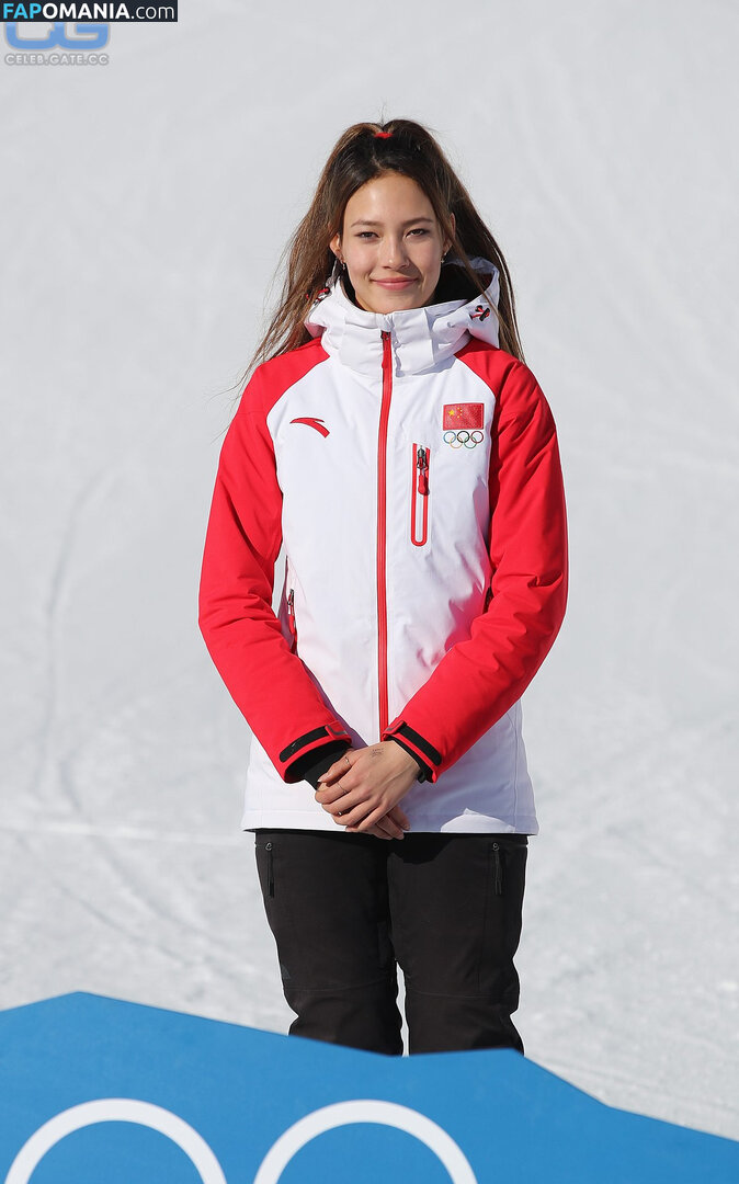 Eileen Gu / GoEileenGu / eileengu / https: Meztelen OnlyFans  Kikerült fotó #10