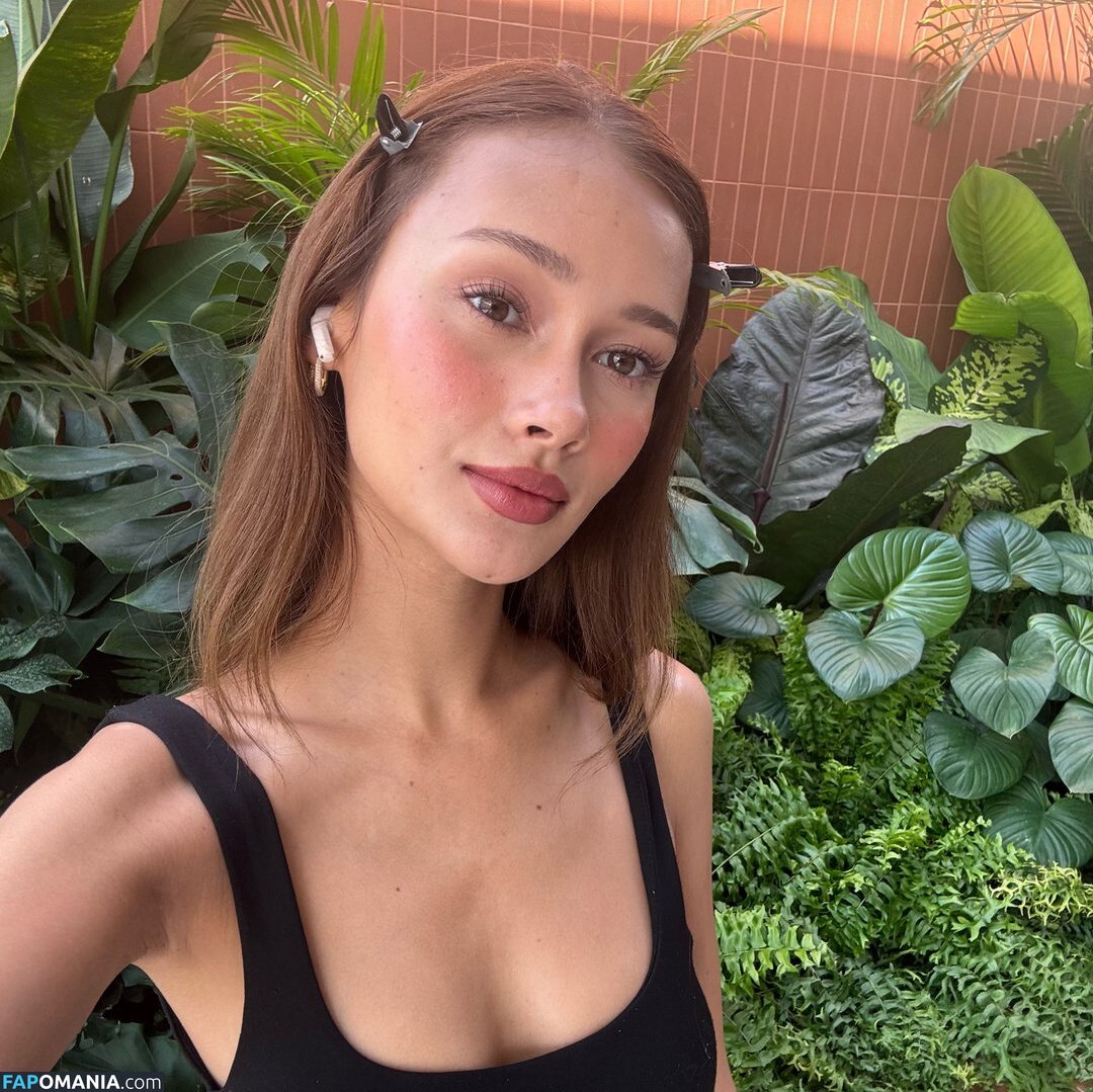 Eleanor Thompson / EleanorThomps / elxiethompson / https: Meztelen OnlyFans  Kikerült fotó #1