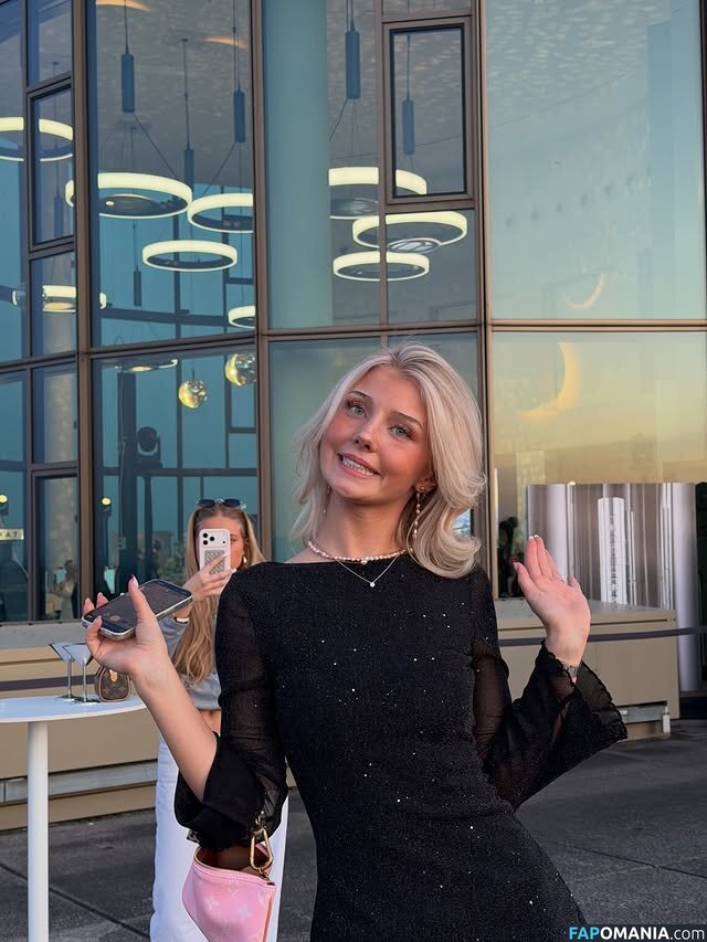 Elena Zoe / elena.zbt Meztelen OnlyFans  Kikerült fotó #12