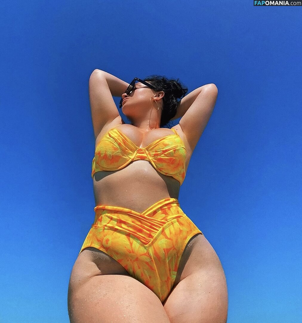elenipolinski Meztelen OnlyFans  Kikerült fotó #12