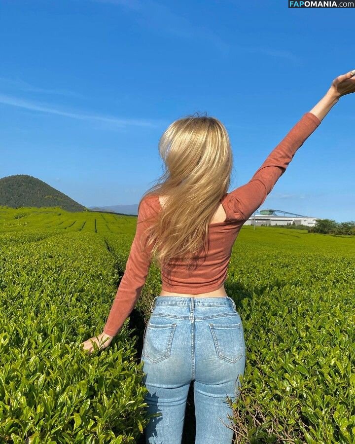 Elina Karimova / elina_4_22 Meztelen OnlyFans  Kikerült fotó #2