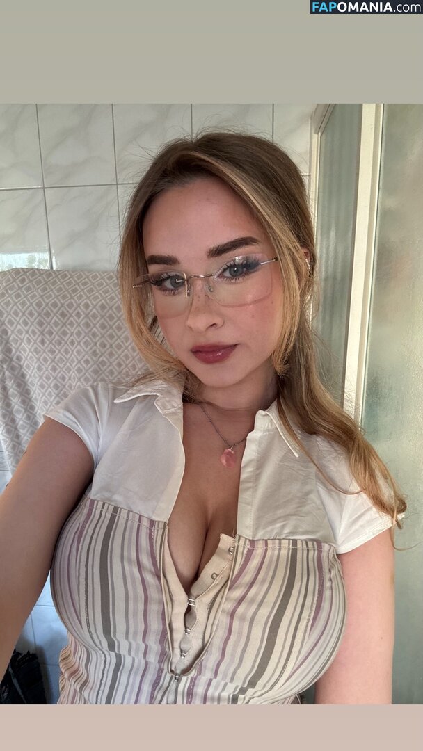 elina twich Meztelen OnlyFans  Kikerült fotó #11