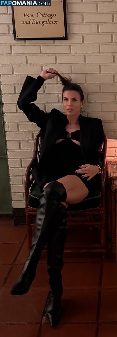 Elisabetta Canalis / JustElisabetta / littlecrumb_ Meztelen OnlyFans  Kikerült fotó #637