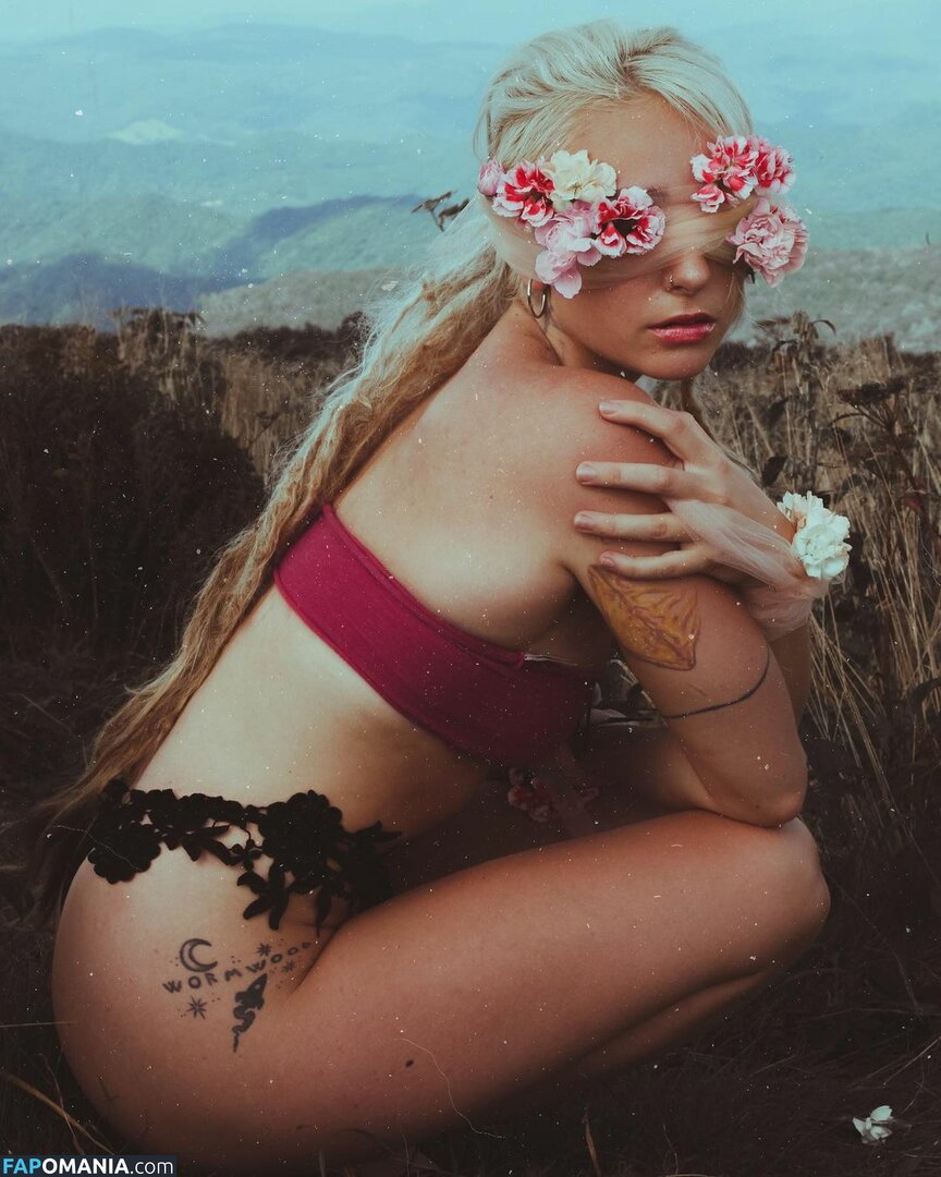 ElIZAGRACEMUSIC / Eliza Grace / elizaxograce / iamelizagrace_ Meztelen OnlyFans  Kikerült fotó #93
