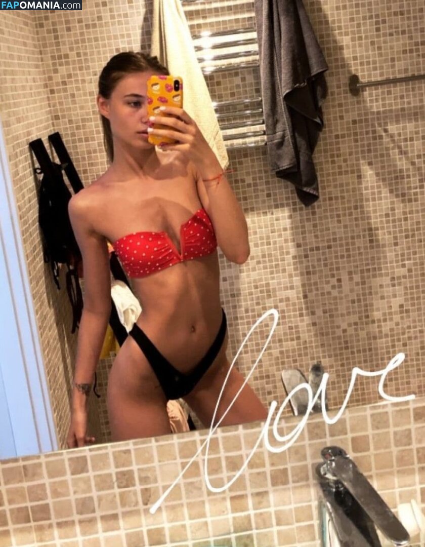 Elizabeth Vasilenko / elizabethvasilenko / elizvasilenko Meztelen OnlyFans  Kikerült fotó #9