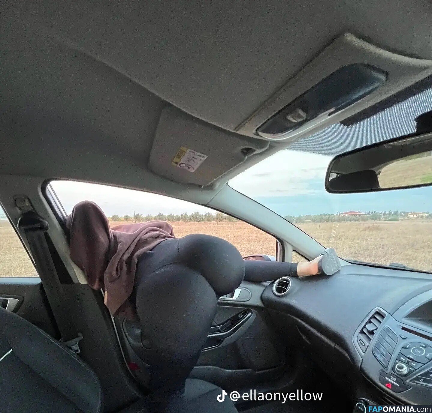 Ellaonyellow / ielleowo Meztelen OnlyFans  Kikerült fotó #1