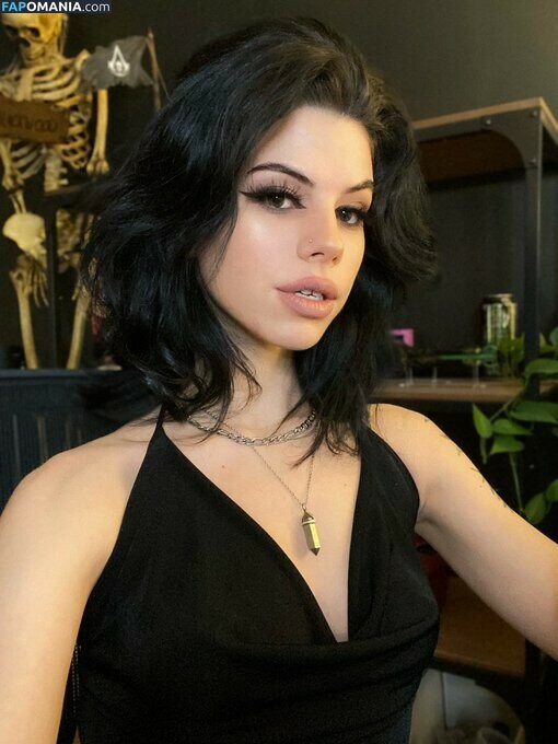 ellathrasher / morethanella Meztelen OnlyFans  Kikerült fotó #11