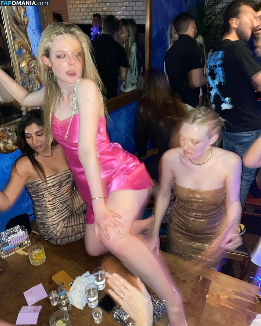 Elle Fanning / ellefanning Meztelen OnlyFans  Kikerült fotó #89
