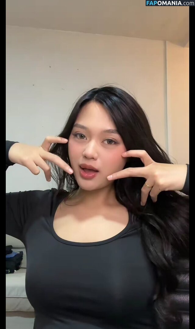 Ellesyanamira / PrincessEllesya Meztelen OnlyFans  Kikerült fotó #6