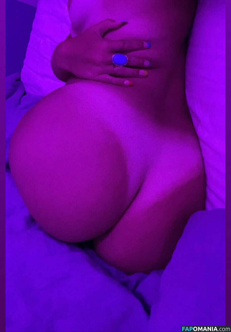 Ellie / Ellie Hammond / ellie.rhammond_ Meztelen OnlyFans  Kikerült fotó #14