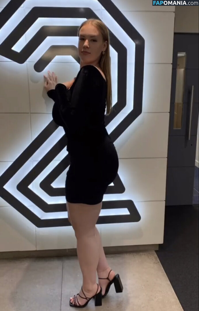 Ellie / ellieleen1 / tigalillie Meztelen OnlyFans  Kikerült fotó #4