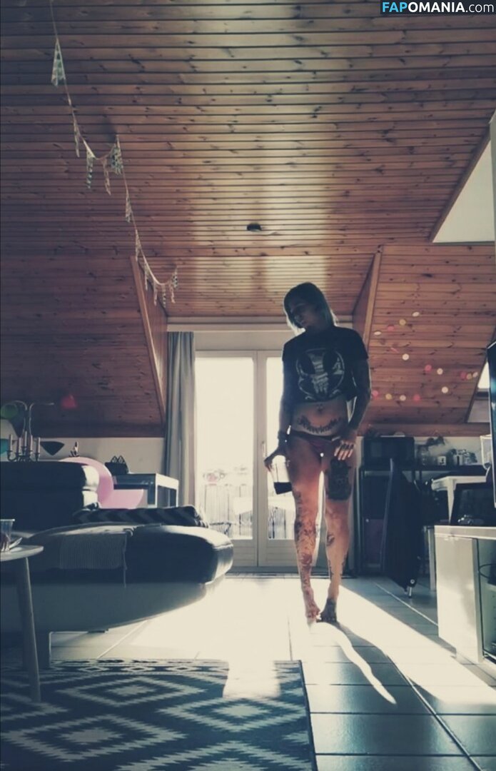 Elliex13 / https: Meztelen OnlyFans  Kikerült fotó #3