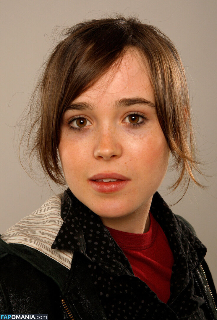 Elliot Page / elliotpage / formerly Ellen Page Meztelen OnlyFans  Kikerült fotó #3