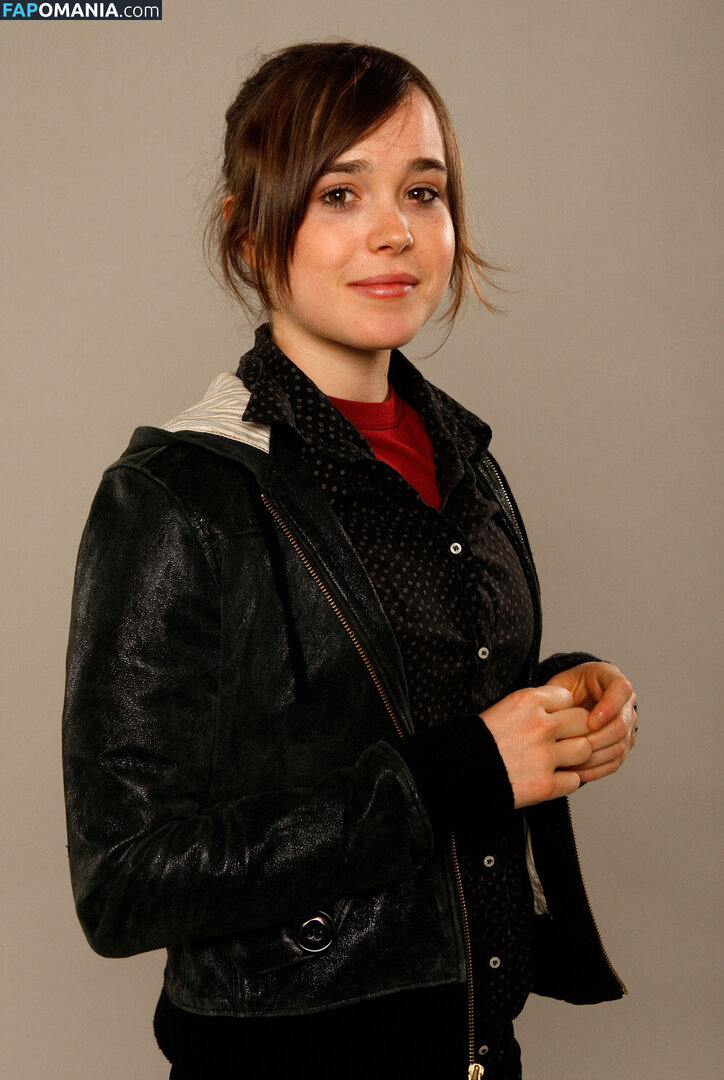 Elliot Page / elliotpage / formerly Ellen Page Meztelen OnlyFans  Kikerült fotó #5