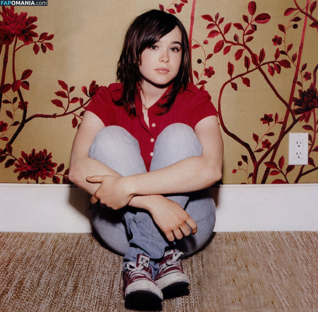 Elliot Page / elliotpage / formerly Ellen Page Meztelen OnlyFans  Kikerült fotó #9