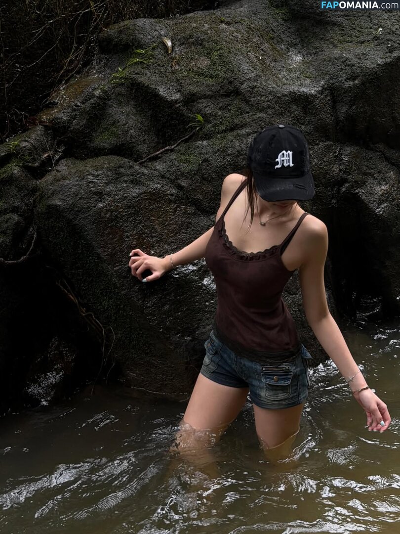 Elyn Leong / elynleonggg / https: Meztelen OnlyFans  Kikerült fotó #5