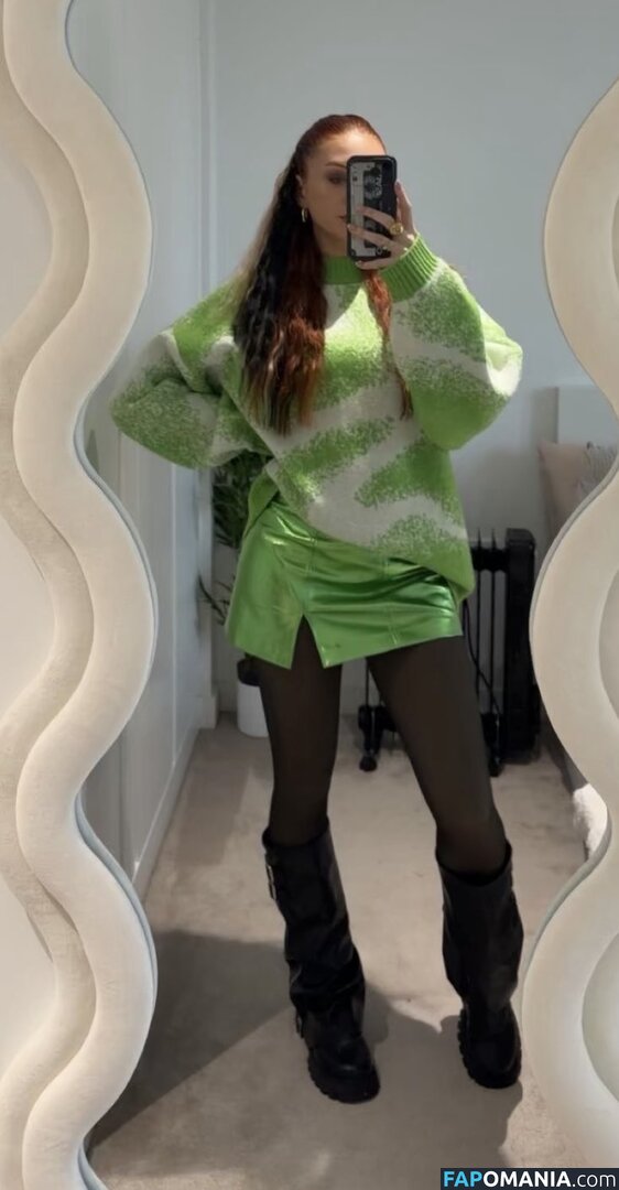 Elzthewitch Meztelen OnlyFans  Kikerült fotó #2