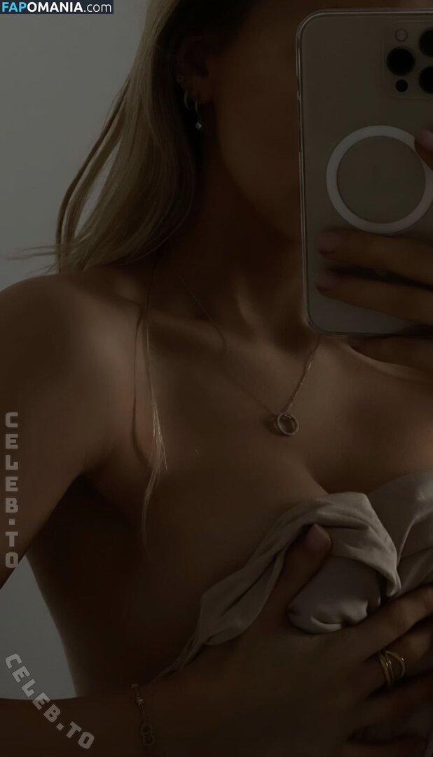 Ema Louise / emalouiise / emaxlouise Meztelen OnlyFans  Kikerült fotó #9