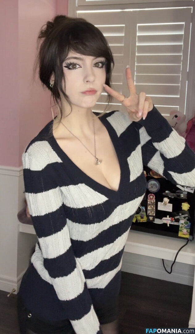 __emiki / em098 / emik28 / emiki / emiki28 / ilovekitties.28 Meztelen OnlyFans  Kikerült fotó #3