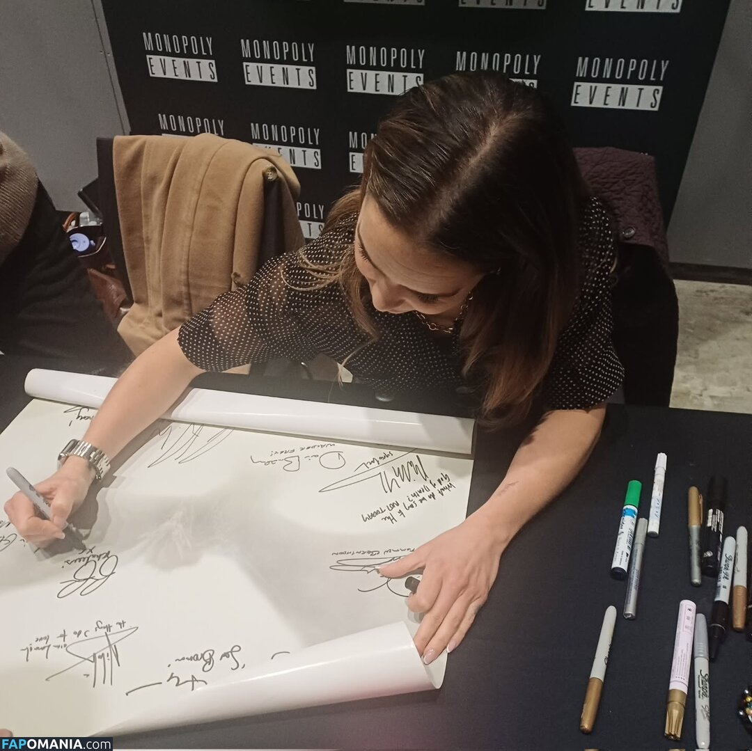 Emilia Clarke / clarkeyxo / emilia_clarke / emiliaclarke Meztelen OnlyFans  Kikerült fotó #893