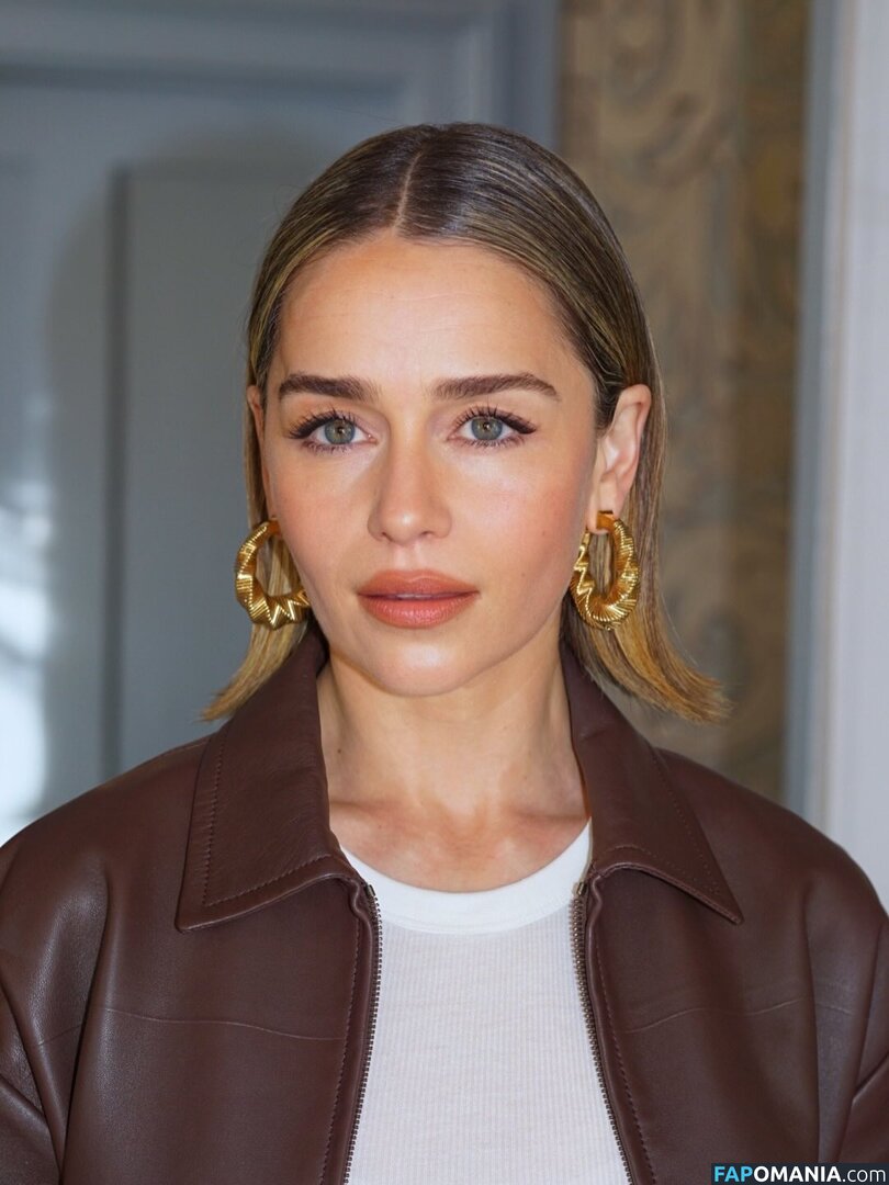 Emilia Clarke / clarkeyxo / emilia_clarke / emiliaclarke / emiliaclarkecentral / https: Meztelen OnlyFans  Kikerült fotó #926
