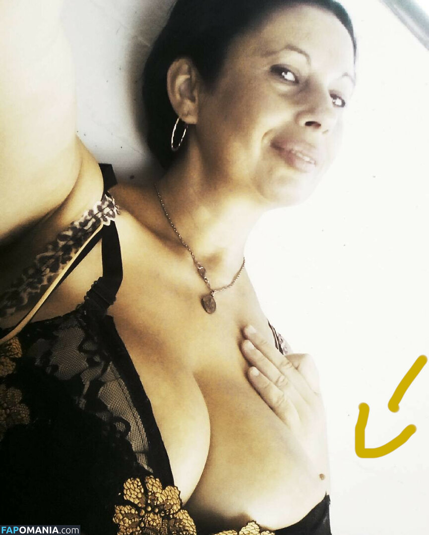 Emilia Di Giovanni / falena1971 Meztelen OnlyFans  Kikerült fotó #1