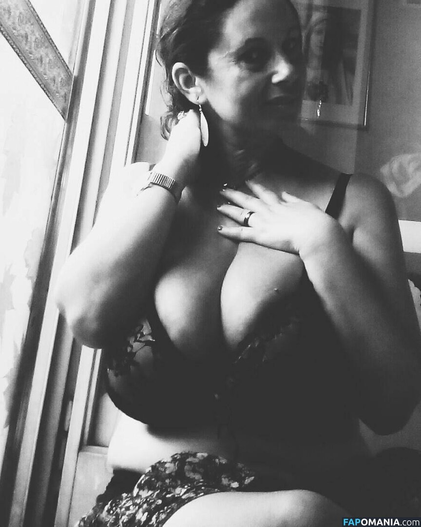 Emilia Di Giovanni / falena1971 Meztelen OnlyFans  Kikerült fotó #40