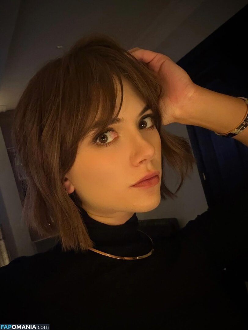 Emilia Jones Meztelen OnlyFans  Kikerült fotó #25