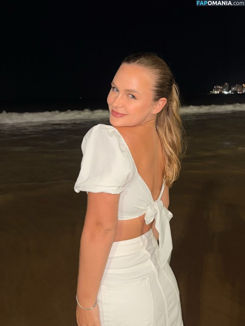 Emilly Schellmann / _emillyschellmann Meztelen OnlyFans  Kikerült fotó #8