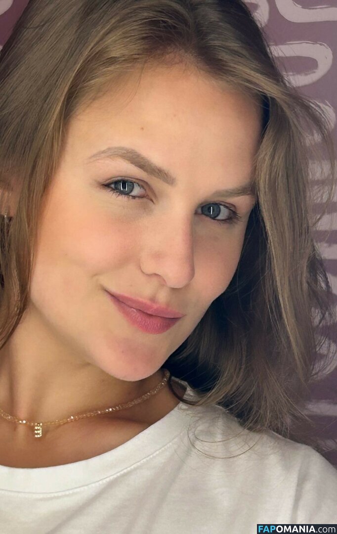 Emilly Schellmann / _emillyschellmann Meztelen OnlyFans  Kikerült fotó #31