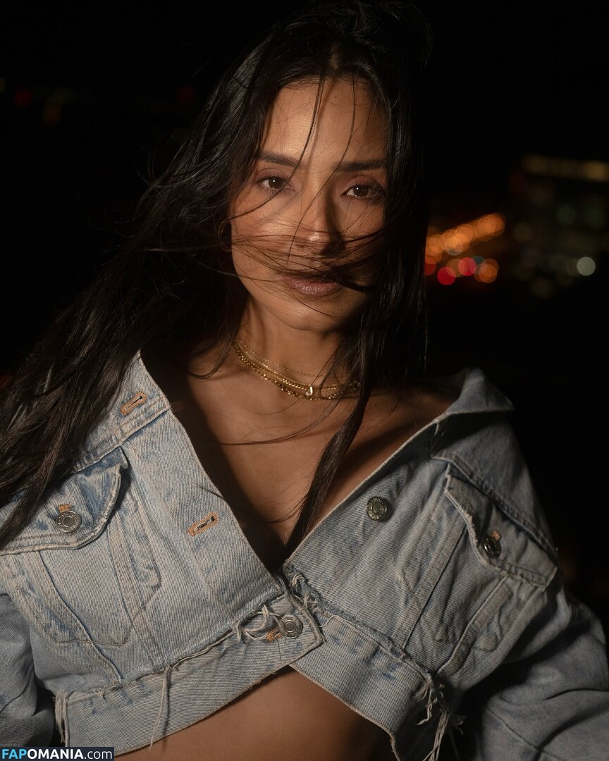 Emily Alabi / emilyalabi / https: Meztelen OnlyFans  Kikerült fotó #13