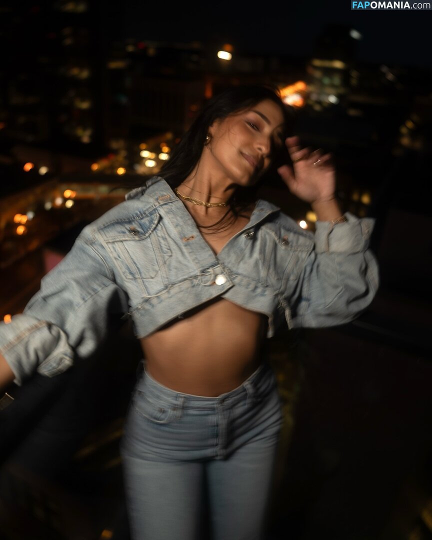 Emily Alabi / emilyalabi / https: Meztelen OnlyFans  Kikerült fotó #14