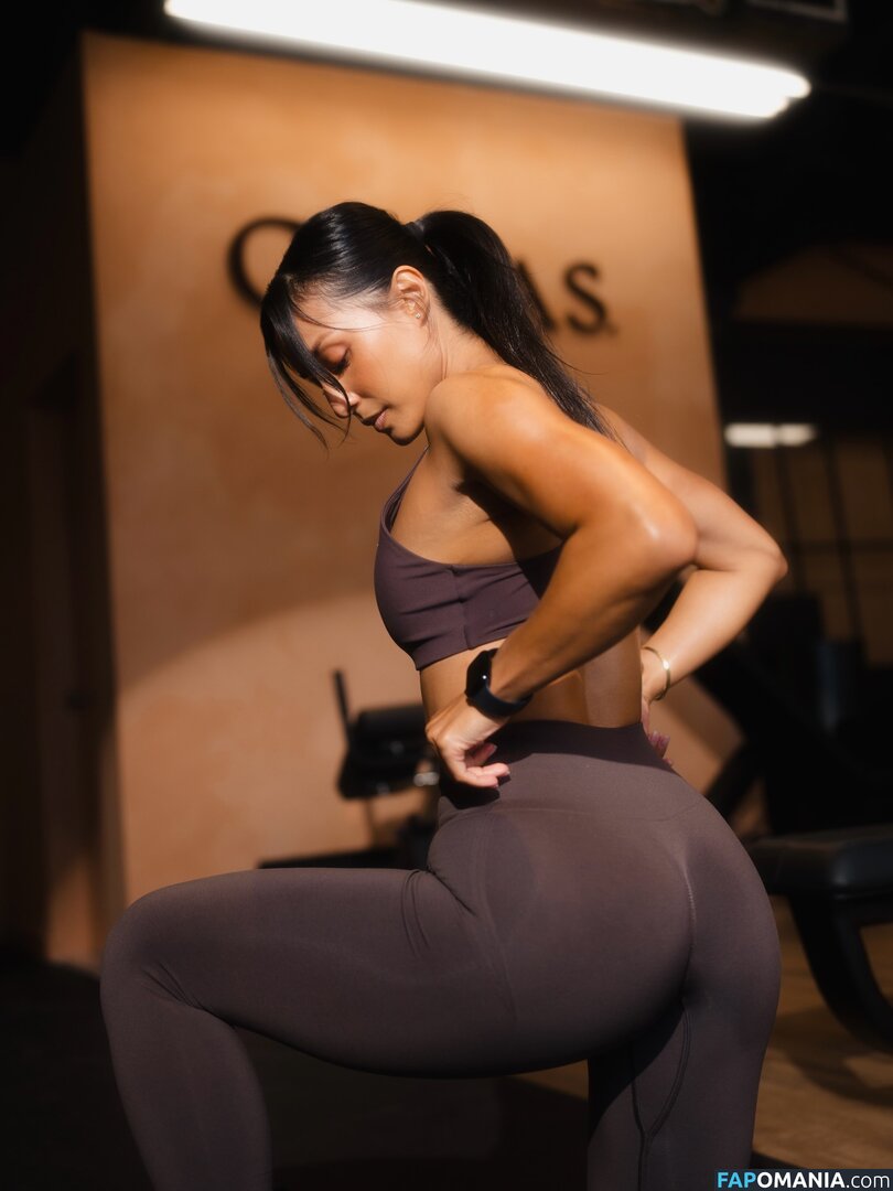 Emily Alabi / emilyalabi / https: Meztelen OnlyFans  Kikerült fotó #18