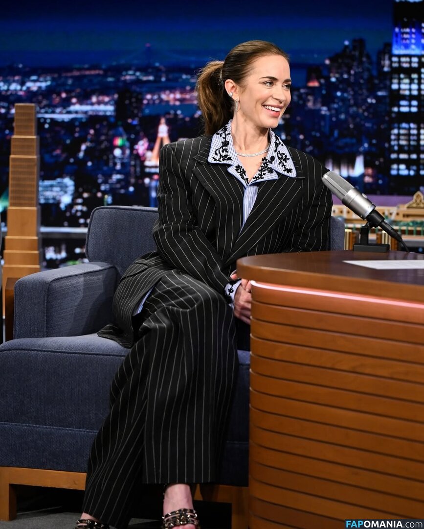 Emily Blunt / _emily_blunt_ / twogirlsoneblunt Meztelen OnlyFans  Kikerült fotó #467