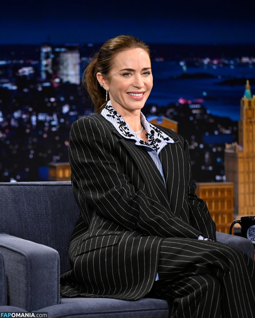 Emily Blunt / _emily_blunt_ / twogirlsoneblunt Meztelen OnlyFans  Kikerült fotó #469