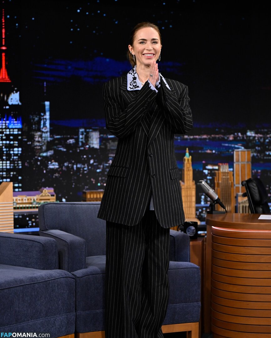 Emily Blunt / _emily_blunt_ / twogirlsoneblunt Meztelen OnlyFans  Kikerült fotó #470