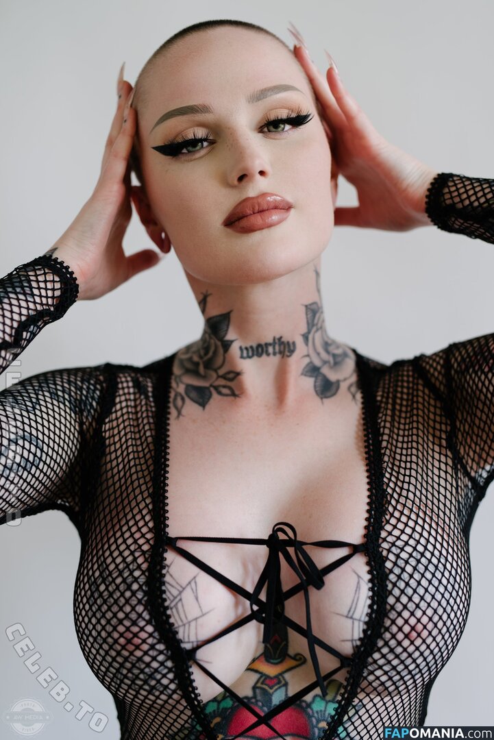 Emily Boring / embodoe / https: Meztelen OnlyFans  Kikerült fotó #1