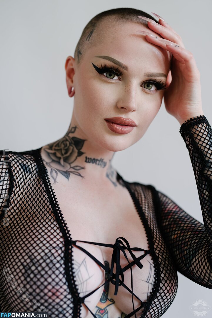 Emily Boring / embodoe / https: Meztelen OnlyFans  Kikerült fotó #4